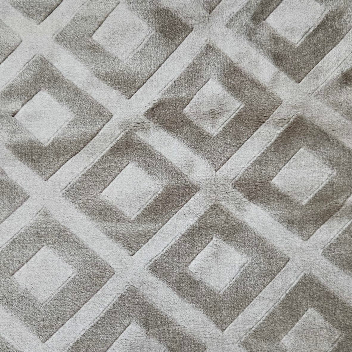 Diamond - 'Shadilon' Mink Blanket (Double)