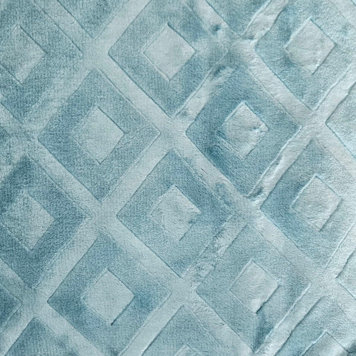 Diamond - 'Ronja' Mink Blanket (Single)