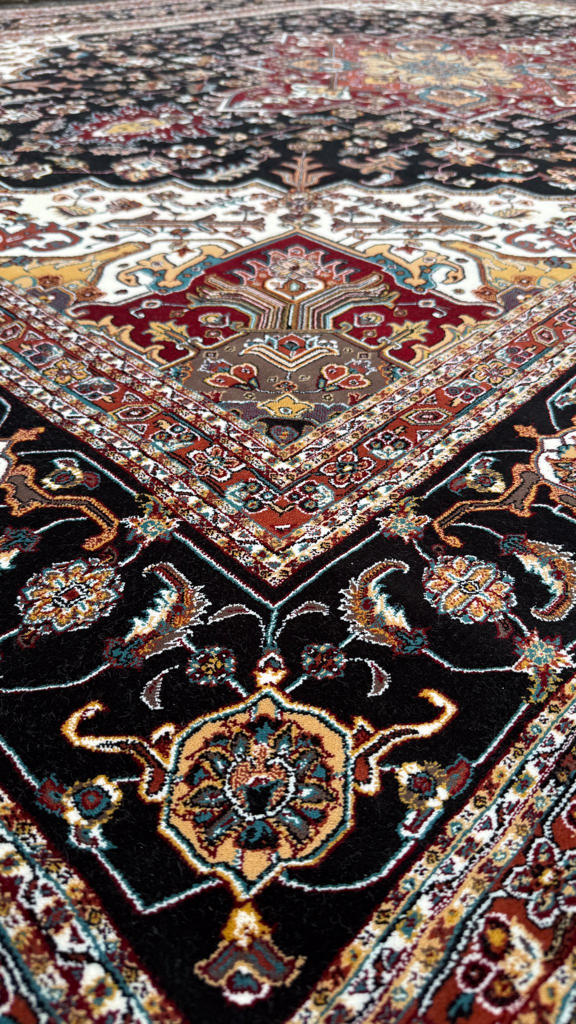 Shahi Obsidian Rug - Persian rug