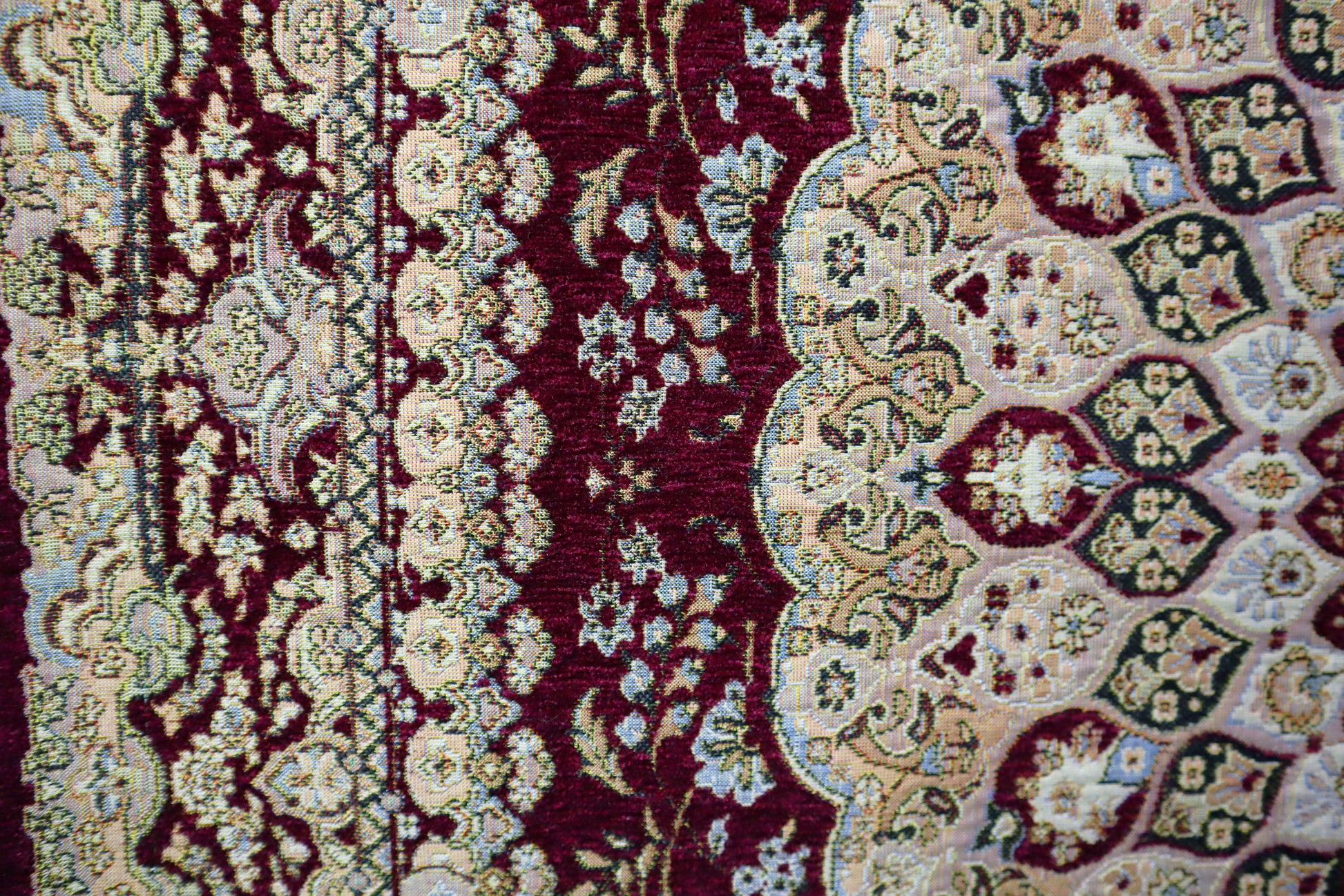 Hall Runner Jacquard Maroon (Med)
