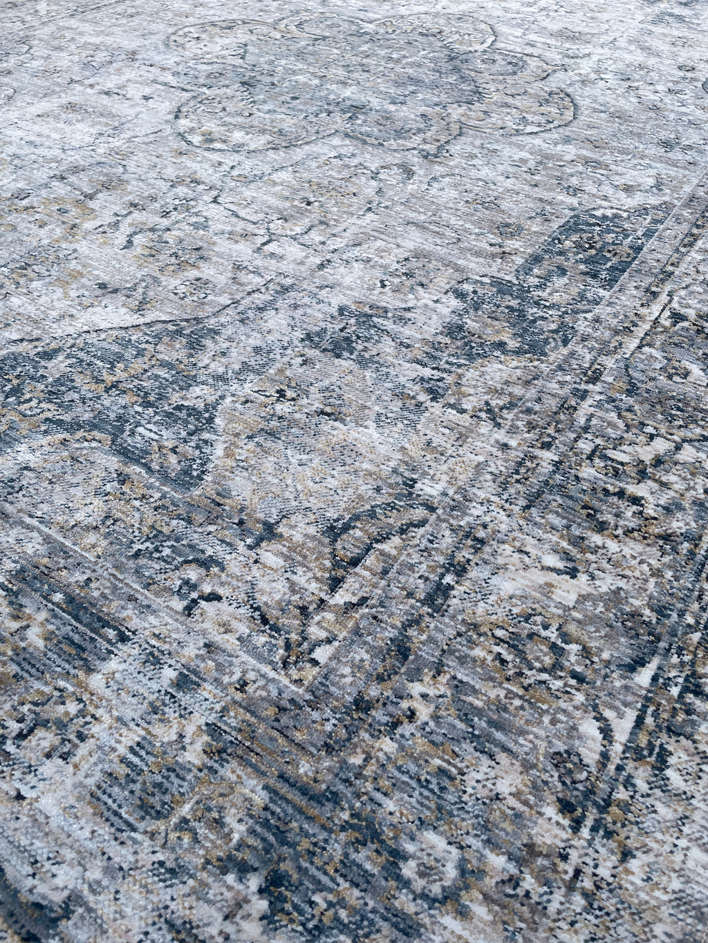 Faded Green Dahlia - Turkish Rug