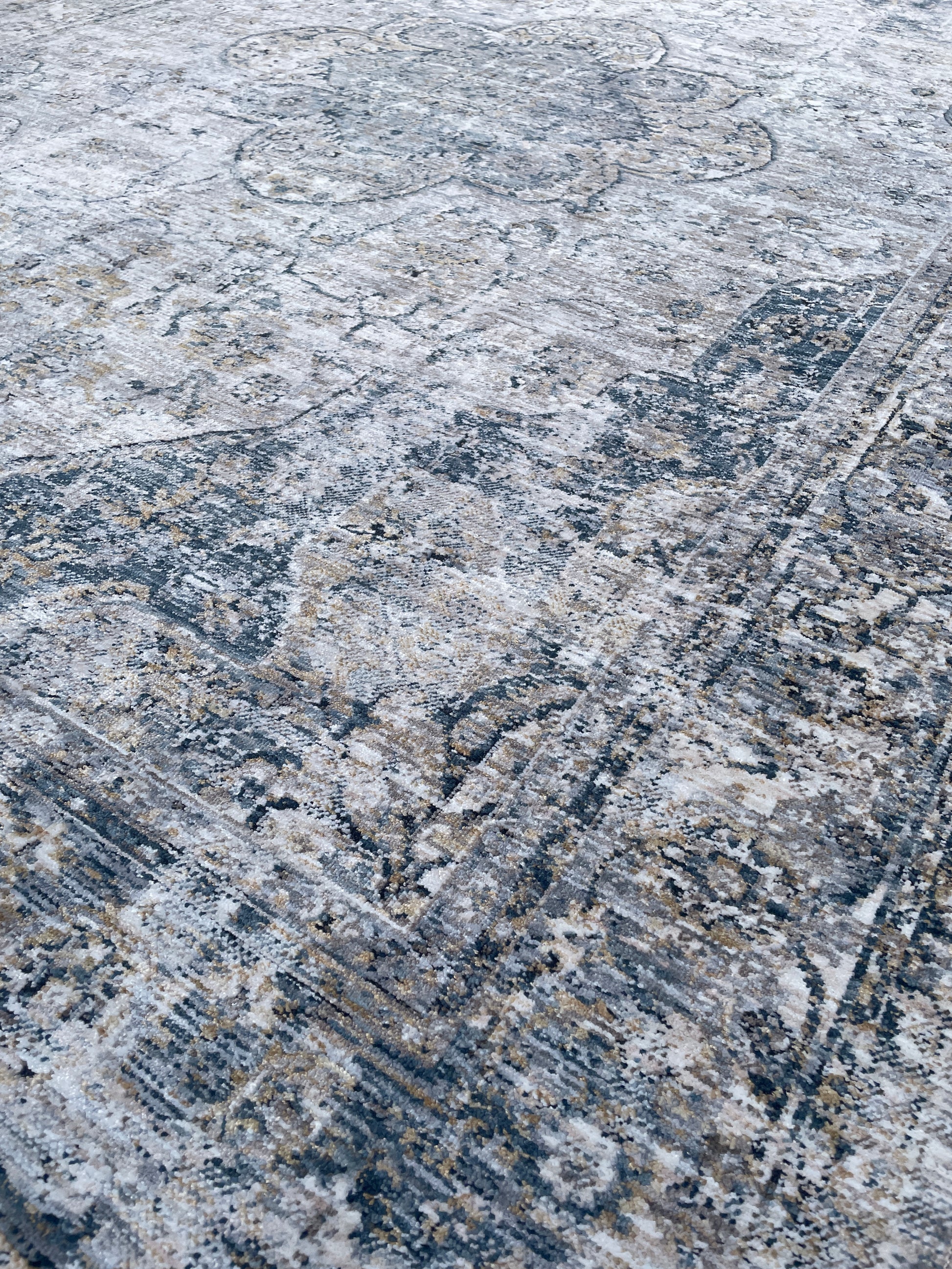 Faded Green Dahlia - Turkish Rug