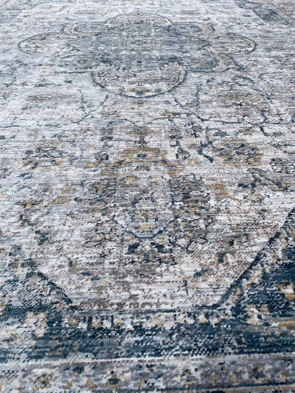 Faded Green Dahlia - Turkish Rug