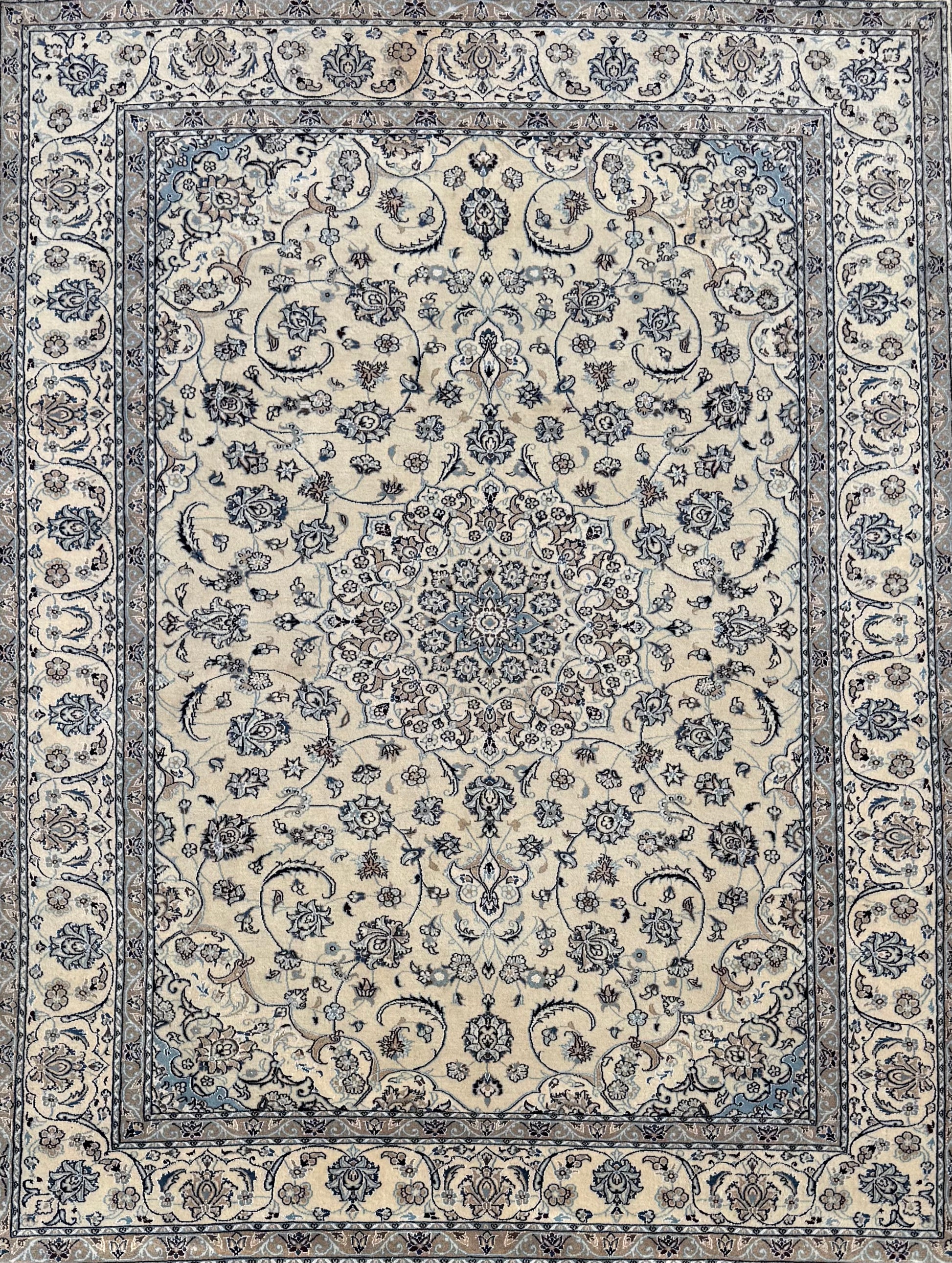Nain - Hand-Knotted Persian Rug