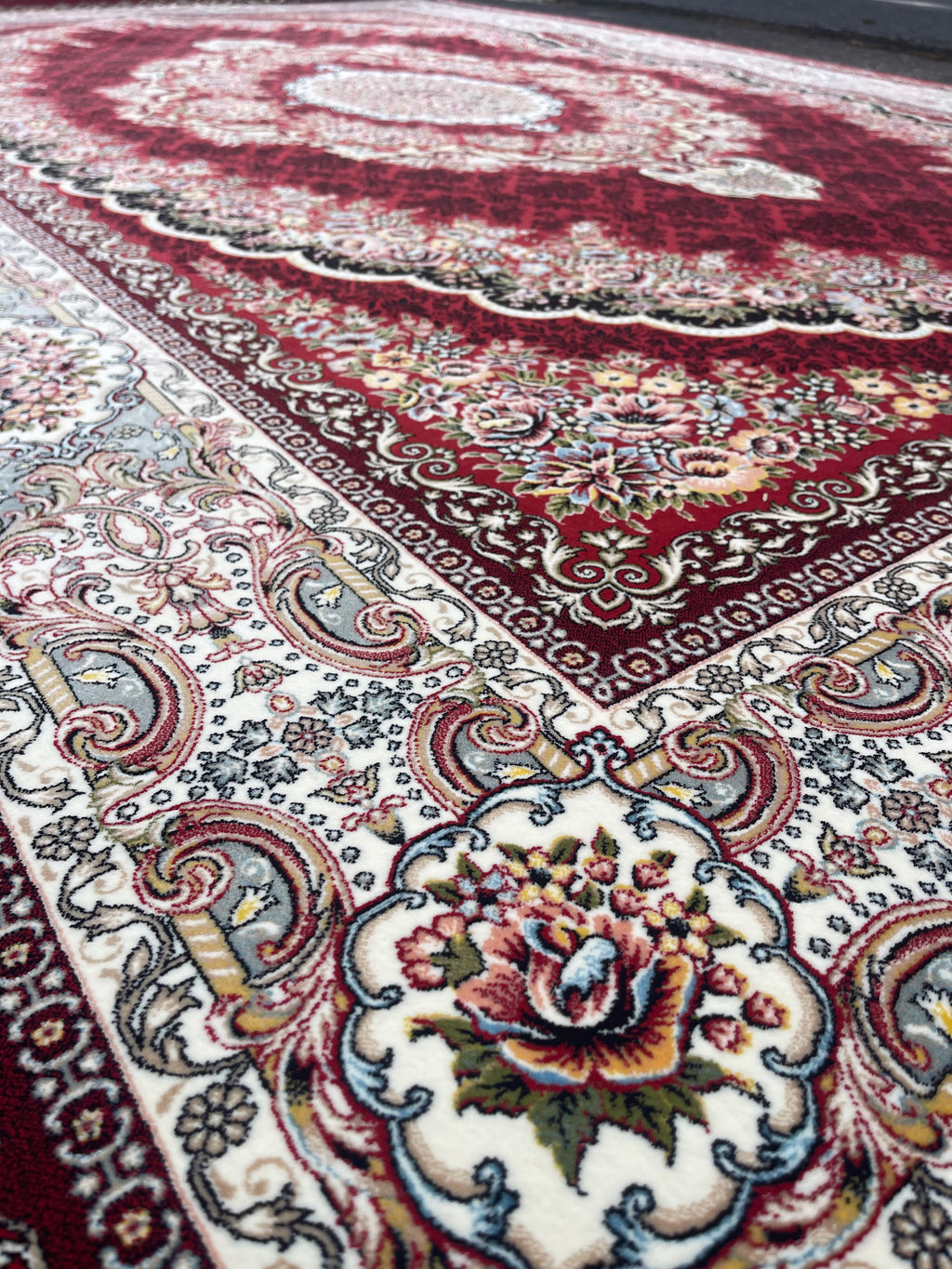 Red Eclipse – Luxury Persian Rug