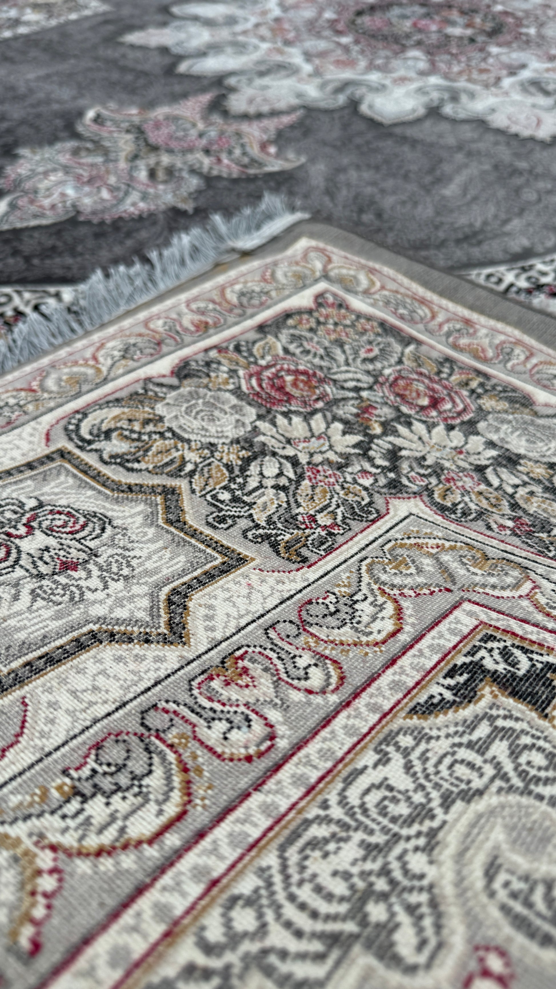 Silver Zayandeh- Persian rug