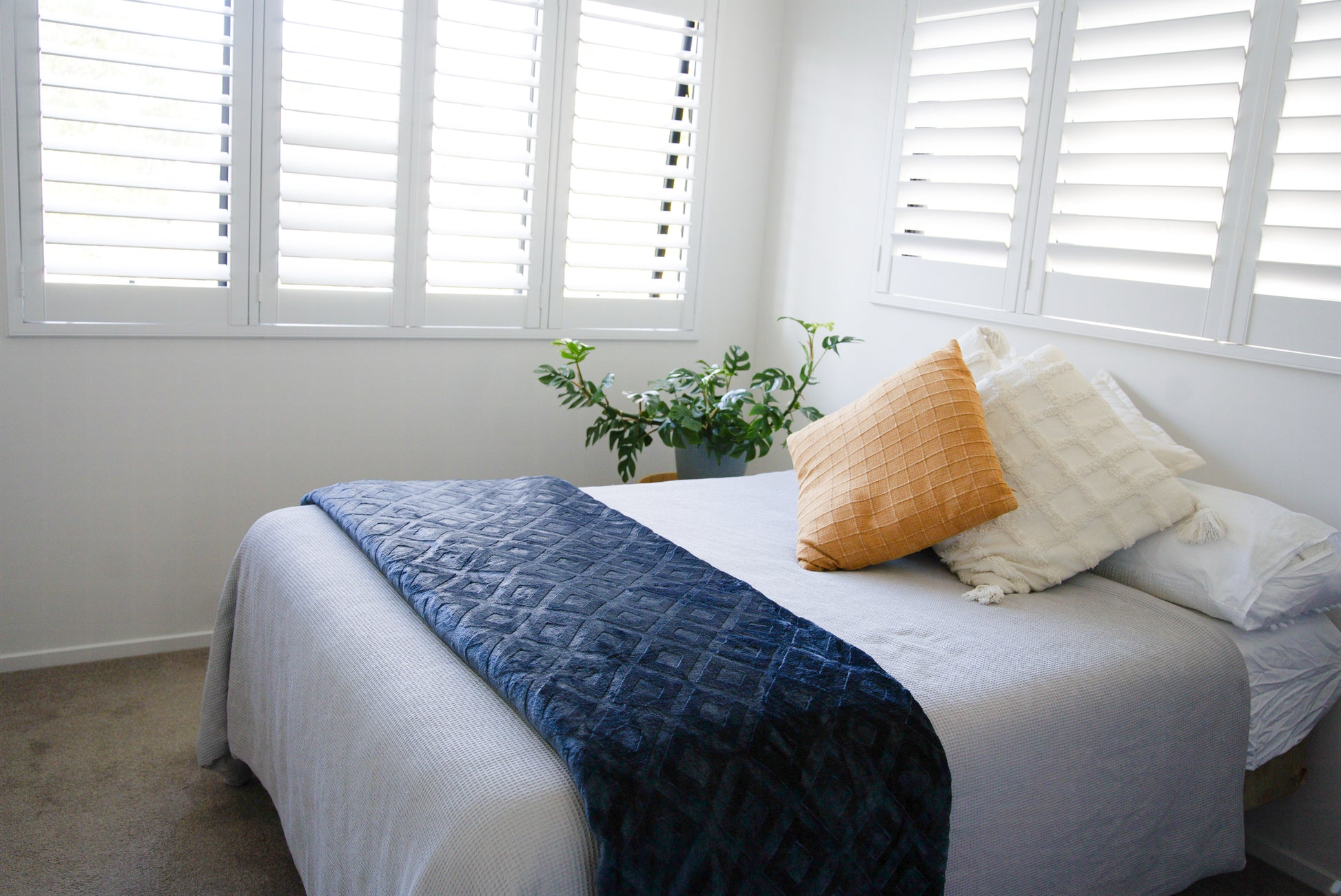 Navy Blue Diamonds - ‘Parmida’ Mink Blanket  (Double)