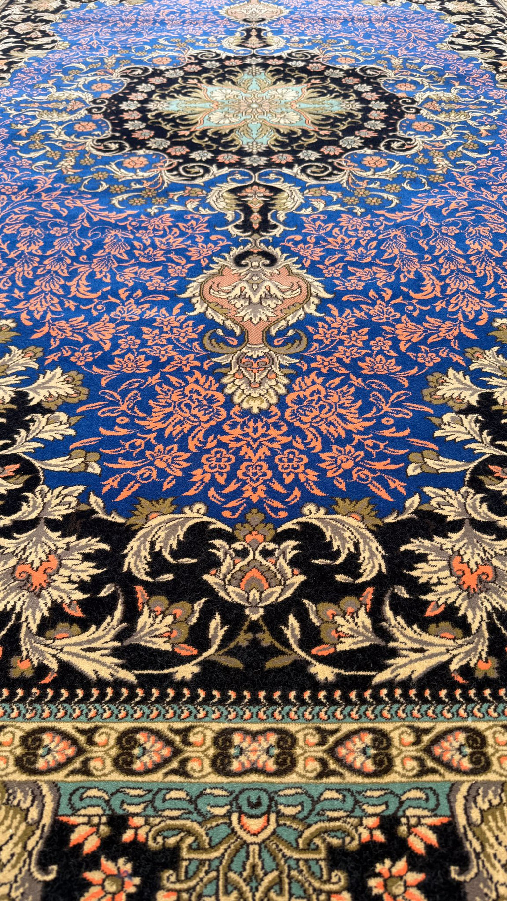 Sapphire Crown Rug - Persian rug